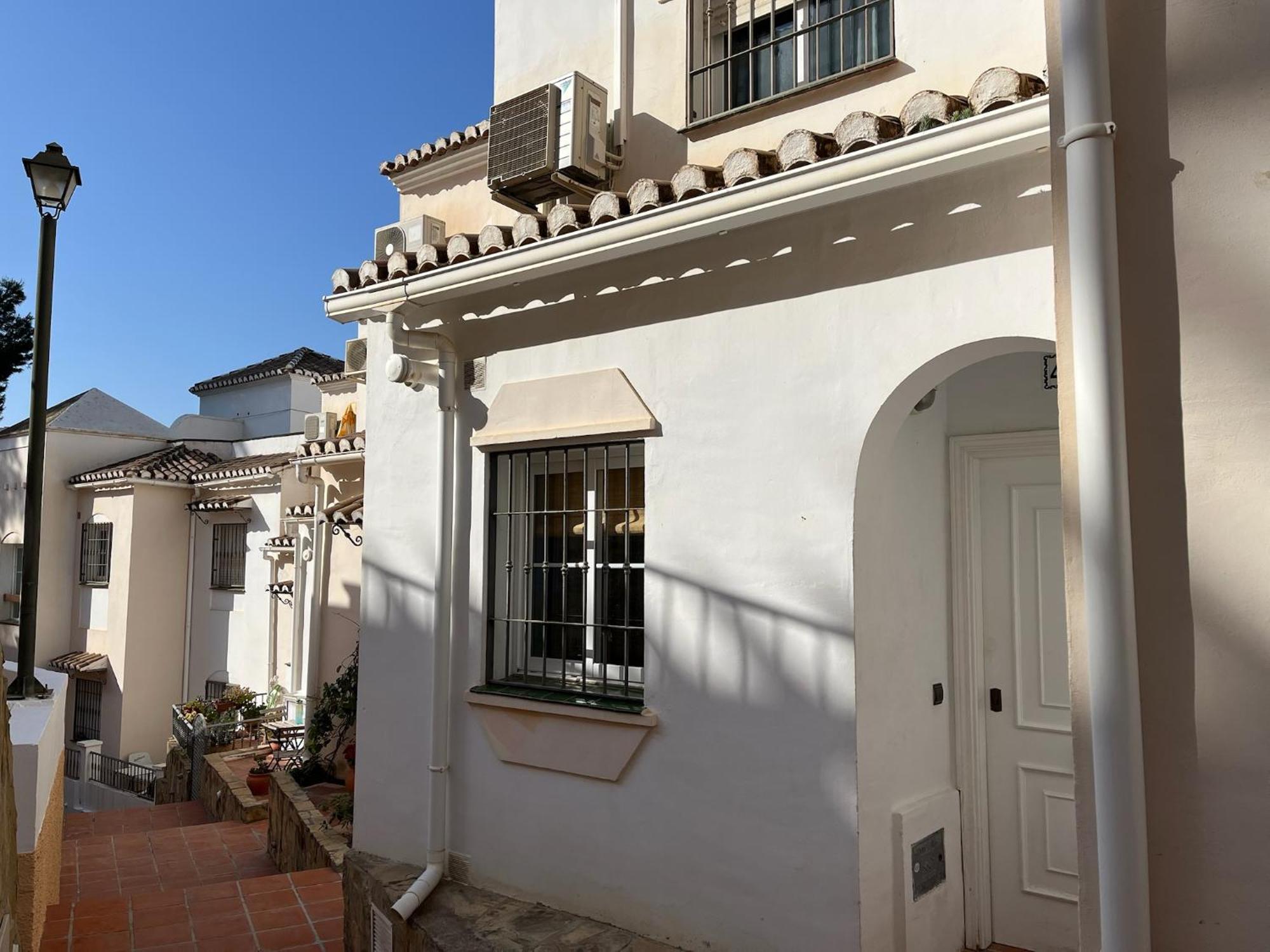 Nerja 4 Villa ภายนอก รูปภาพ